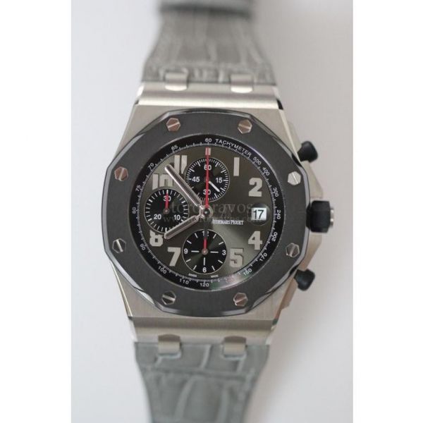 Royal Oak Offshore Doha Limited Edition Gray Leather