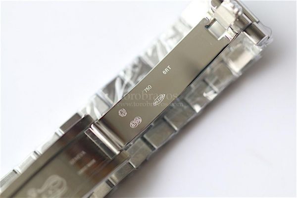 Rolex Day-Date Pres Smooth Roman Markers Quadrant Blue Dial Bracelet BP Swiss