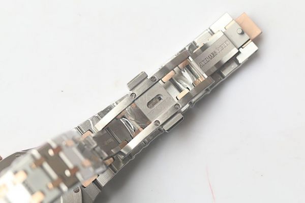 Royal Oak 33mm 67651 Two Tone White Dial Bracelet Quartz JF