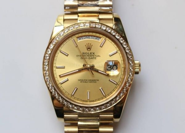 Rolex Day-Date Oyster Diamonds Bezel YG Stick Markers gold Dial Bracelet BP A2813